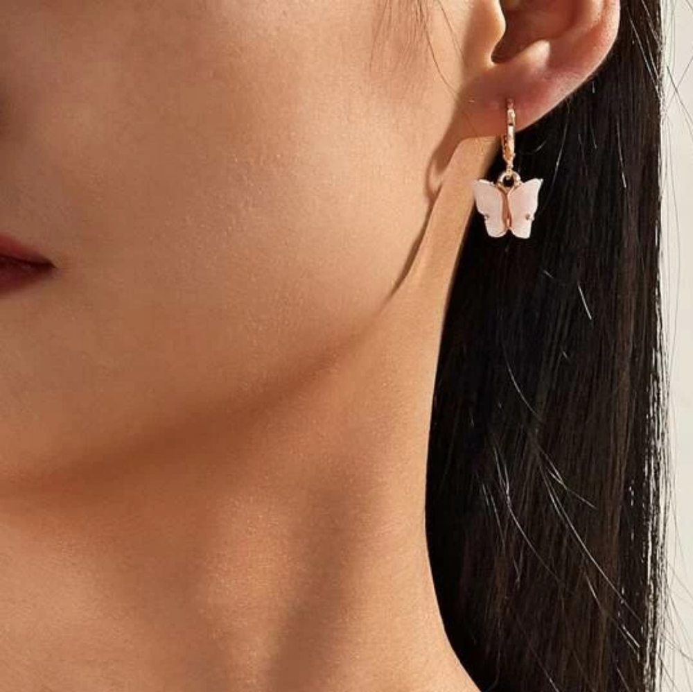 ADORABLE DAINTY PEARLESCENT PINK BUTTERFLY HOOPS - Picture 3 of 3